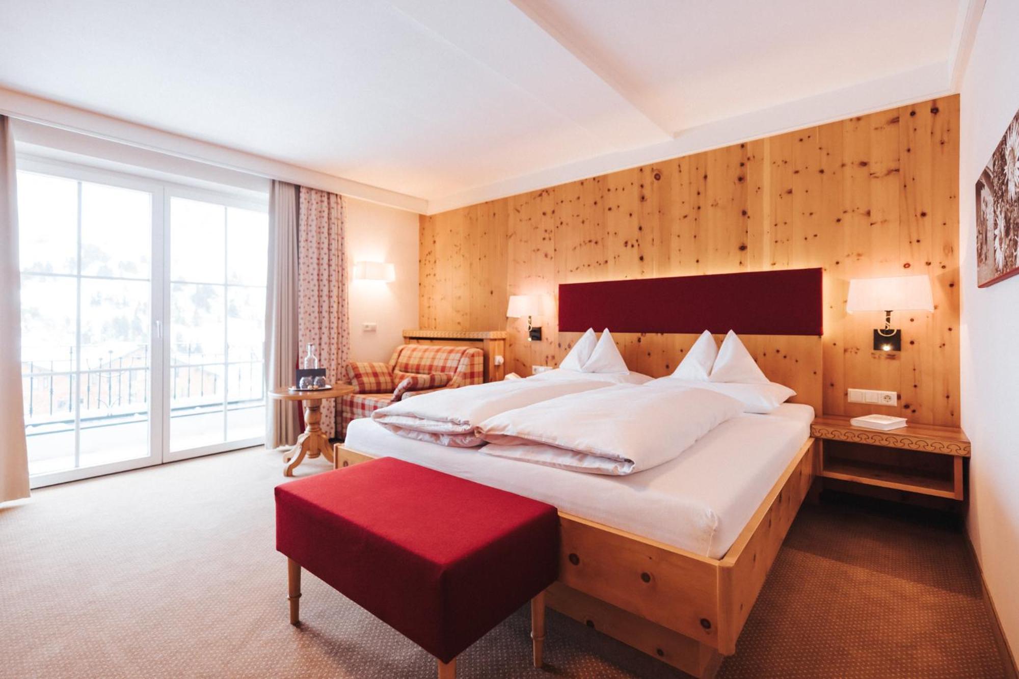Superior Hotel Schneider Ski-In & Ski-Out Обертауерн Номер фото